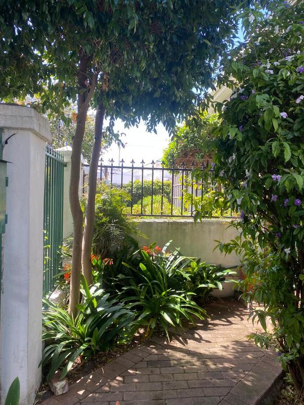 To Let 2 Bedroom Property for Rent in Wynberg Upper Western Cape